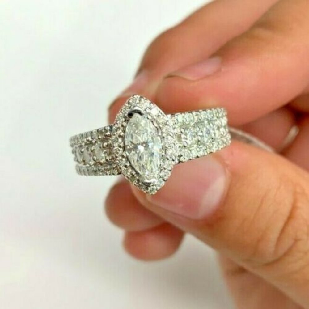 Elegant Marquise Cut Halo Diamond Engagement Ring
